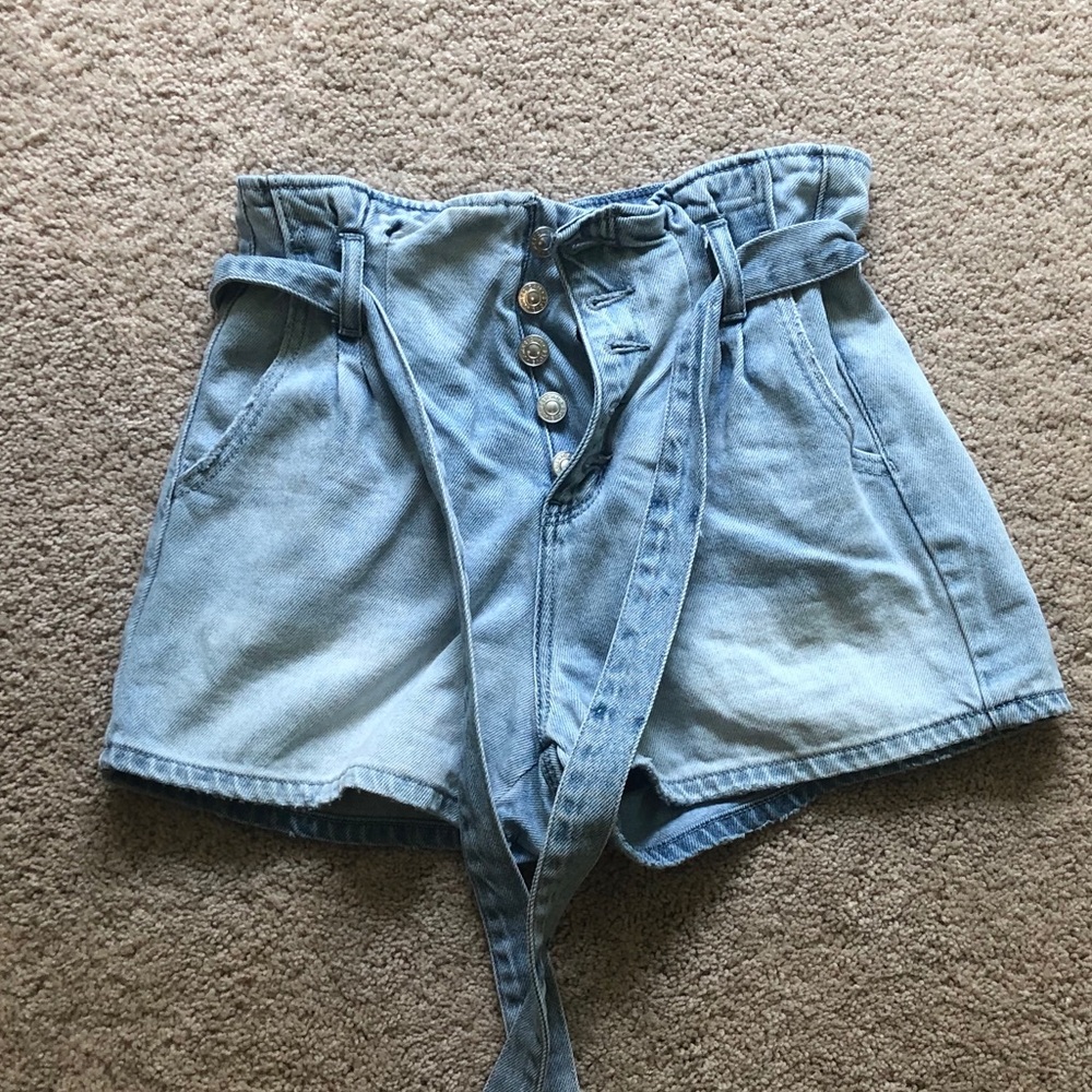 American Eagle high waisted mom shorts (2)